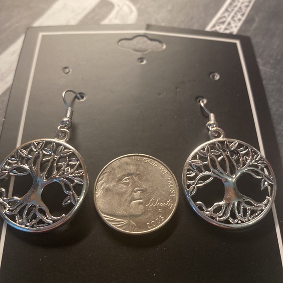 Tree of life earrings NWT - Picture 2 of 4